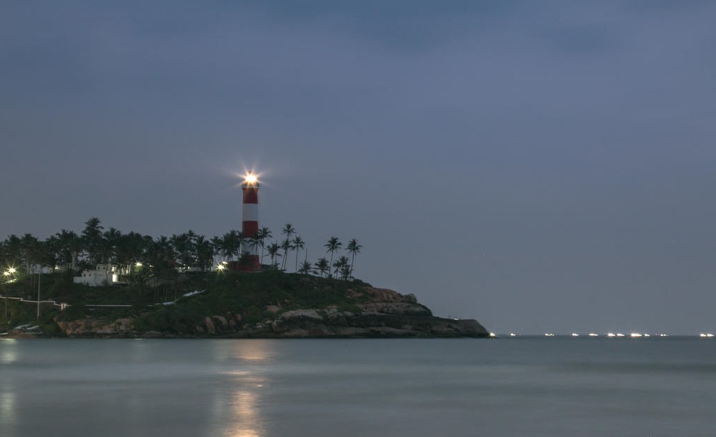 Alleppey Lightouse
 Images