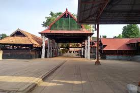 Devotees at Ambalappuzha temple festival