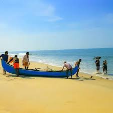 Alleppey Backwaters  picturesque surroundings